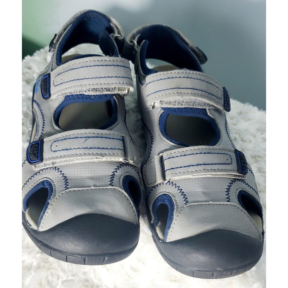 😺 Kamik Kids Unisex Gray Sporty Sandals Size 6 or EU 38 Casual Beach Travel